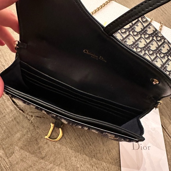 Saddle Long Wallet with Chain. Used on good condition. Box receipt and tag - Picture 4 of 6